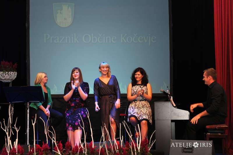 Podeljene občinske nagrade za leto 2012 2.jpg